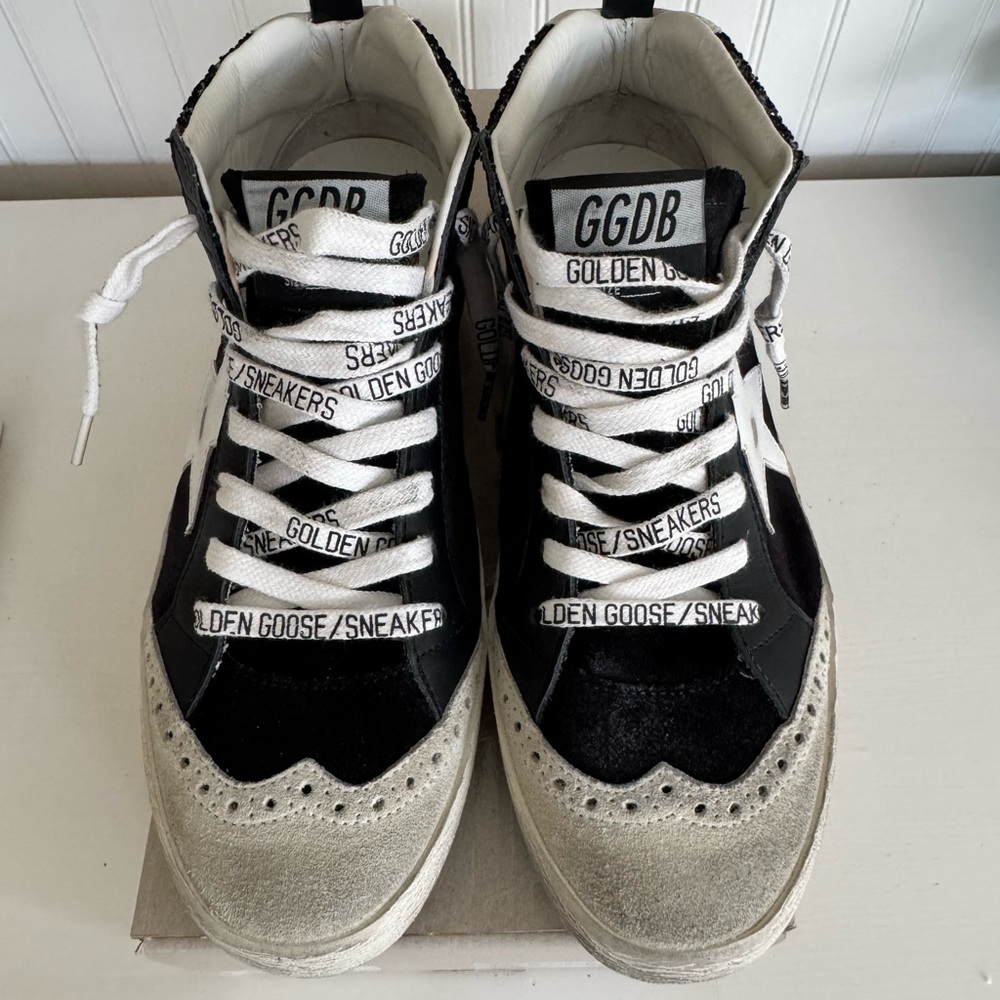Golden Goose Black Leather Mid Star Sneakers